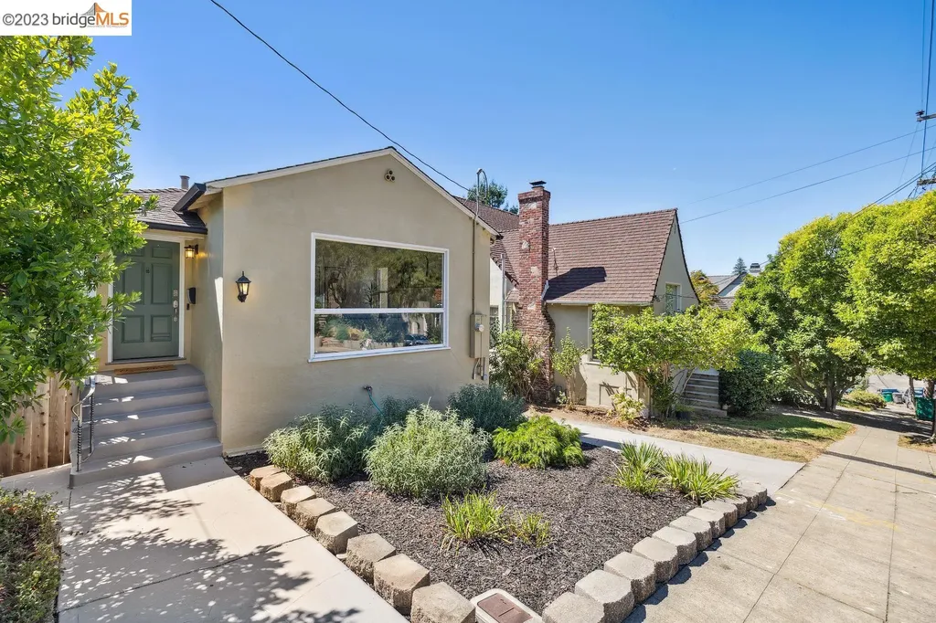 3637 Victor Avenue Oakland CA 94619