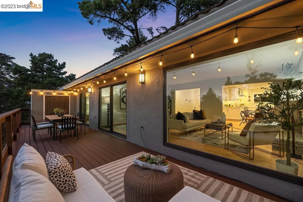 6451 Melville Drive Oakland CA 94611