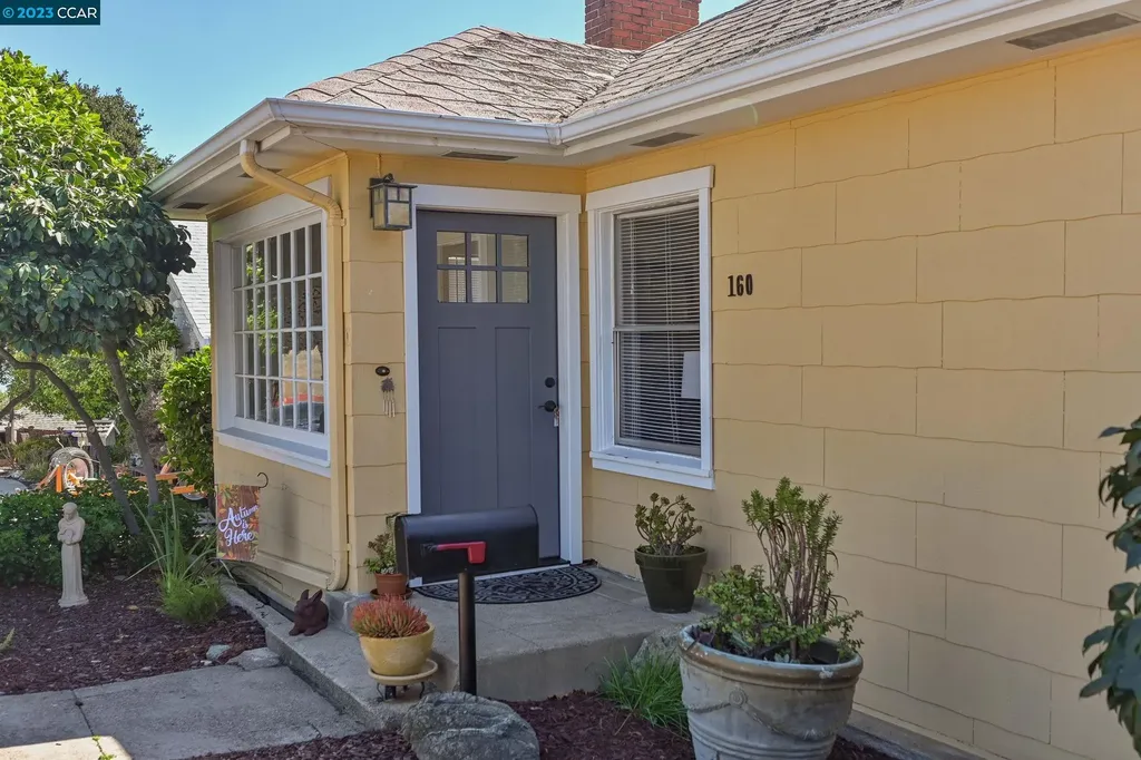 160 Alexander Street Crockett CA 94525