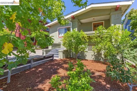 1524 Wellington Street Oakland CA 94602