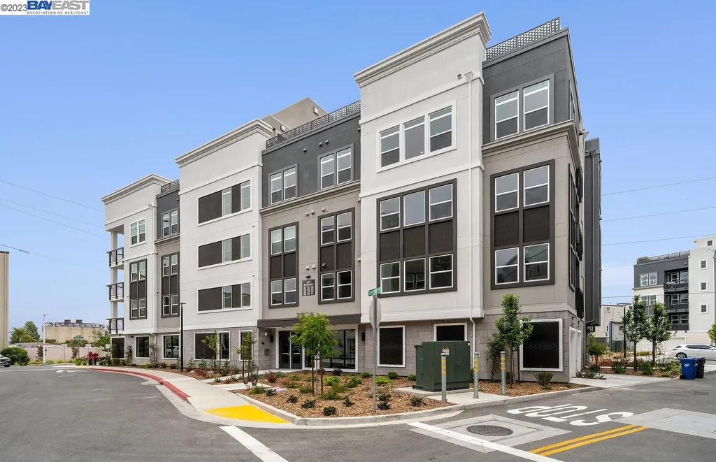 2840 Tradewind Drive Alameda CA 94501