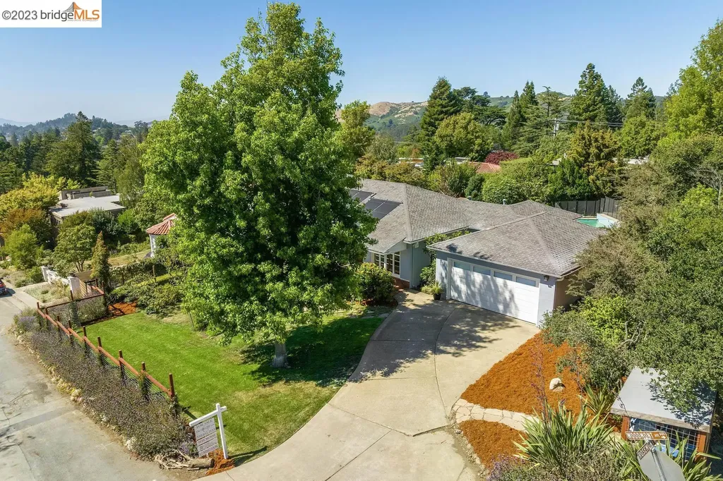 581 Woodmont Avenue Berkeley CA 94708