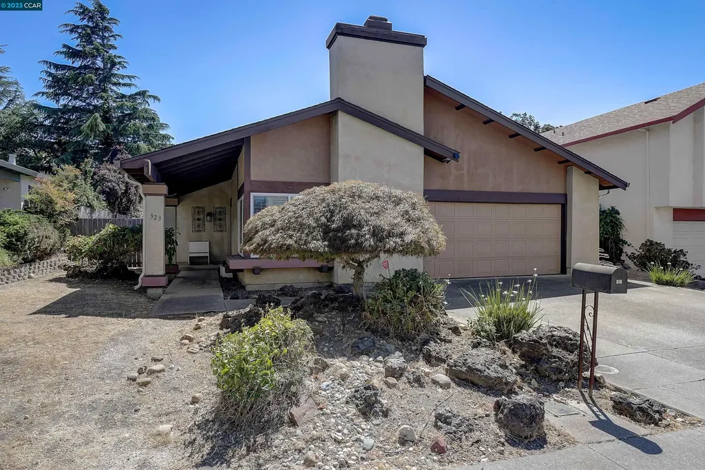 323 Robles Way Vallejo CA 94591