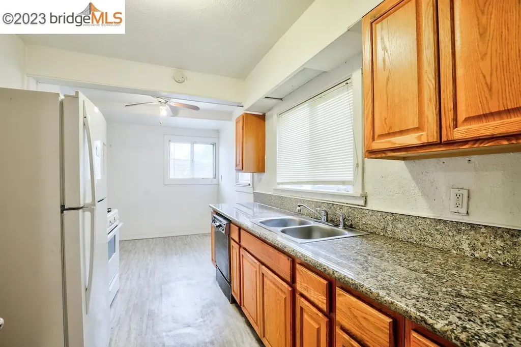 6408 Flora Street Oakland CA 94621