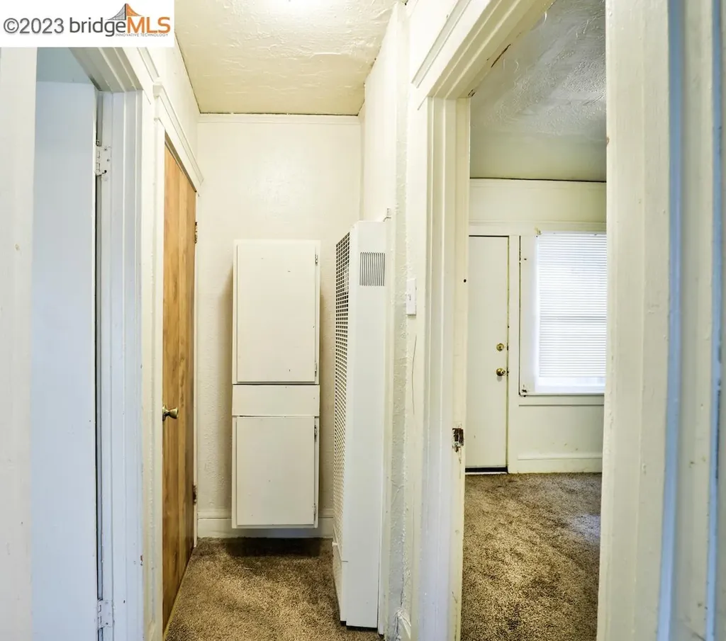 6408 Flora Street Oakland CA 94621