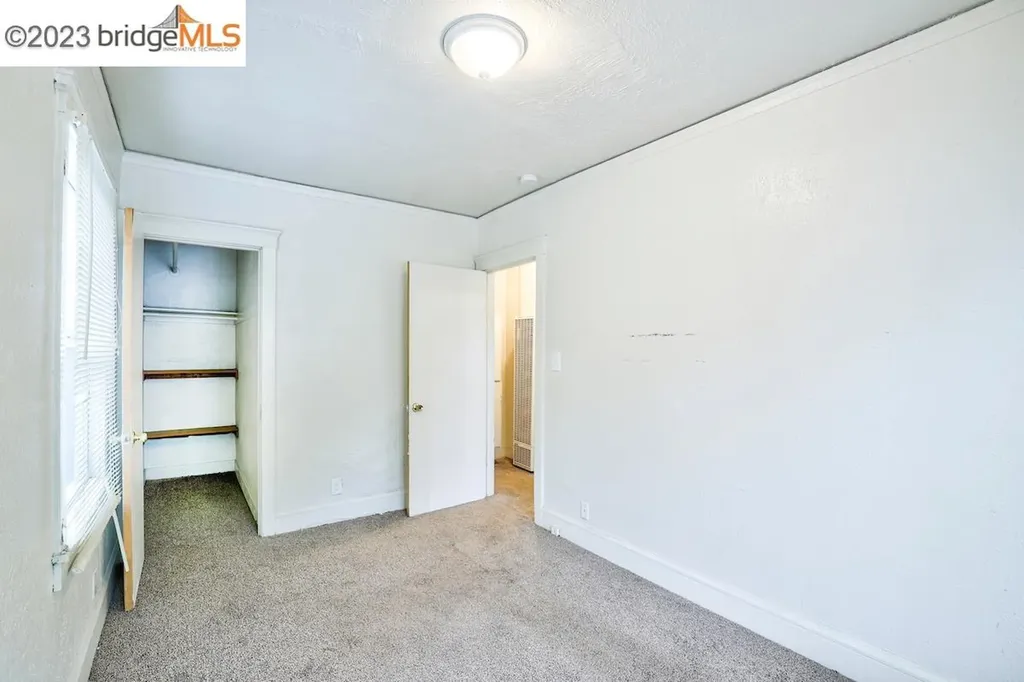 6408 Flora Street Oakland CA 94621