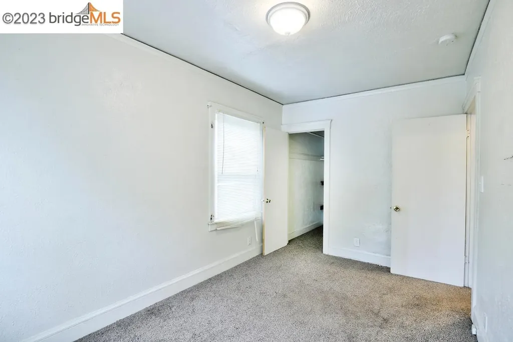 6408 Flora Street Oakland CA 94621