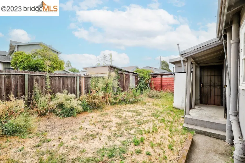 6408 Flora Street Oakland CA 94621