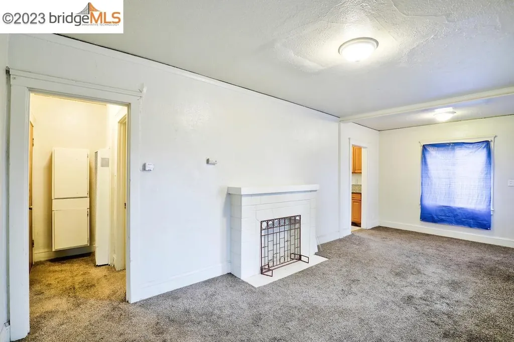 6408 Flora Street Oakland CA 94621