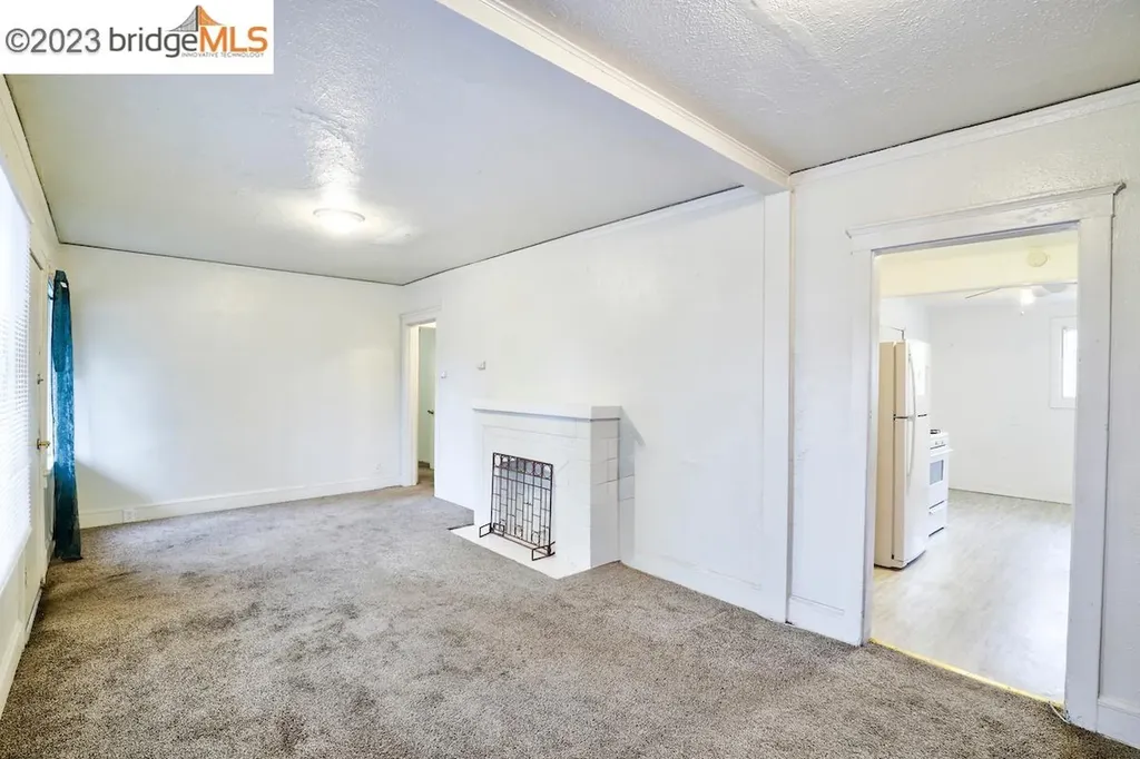 6408 Flora Street Oakland CA 94621