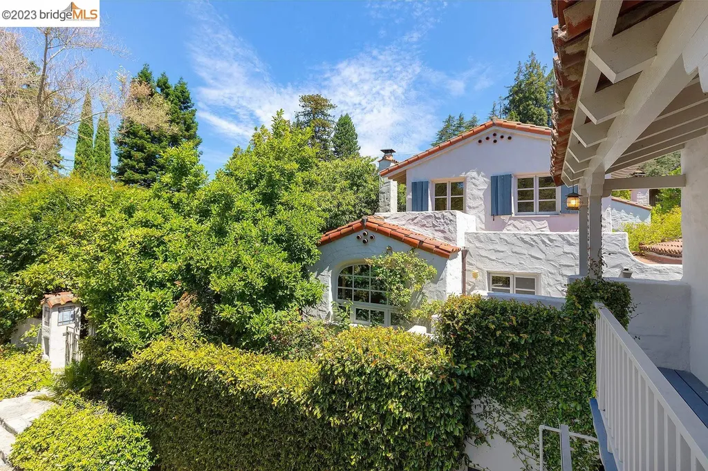 284 The Uplands Berkeley CA 94705
