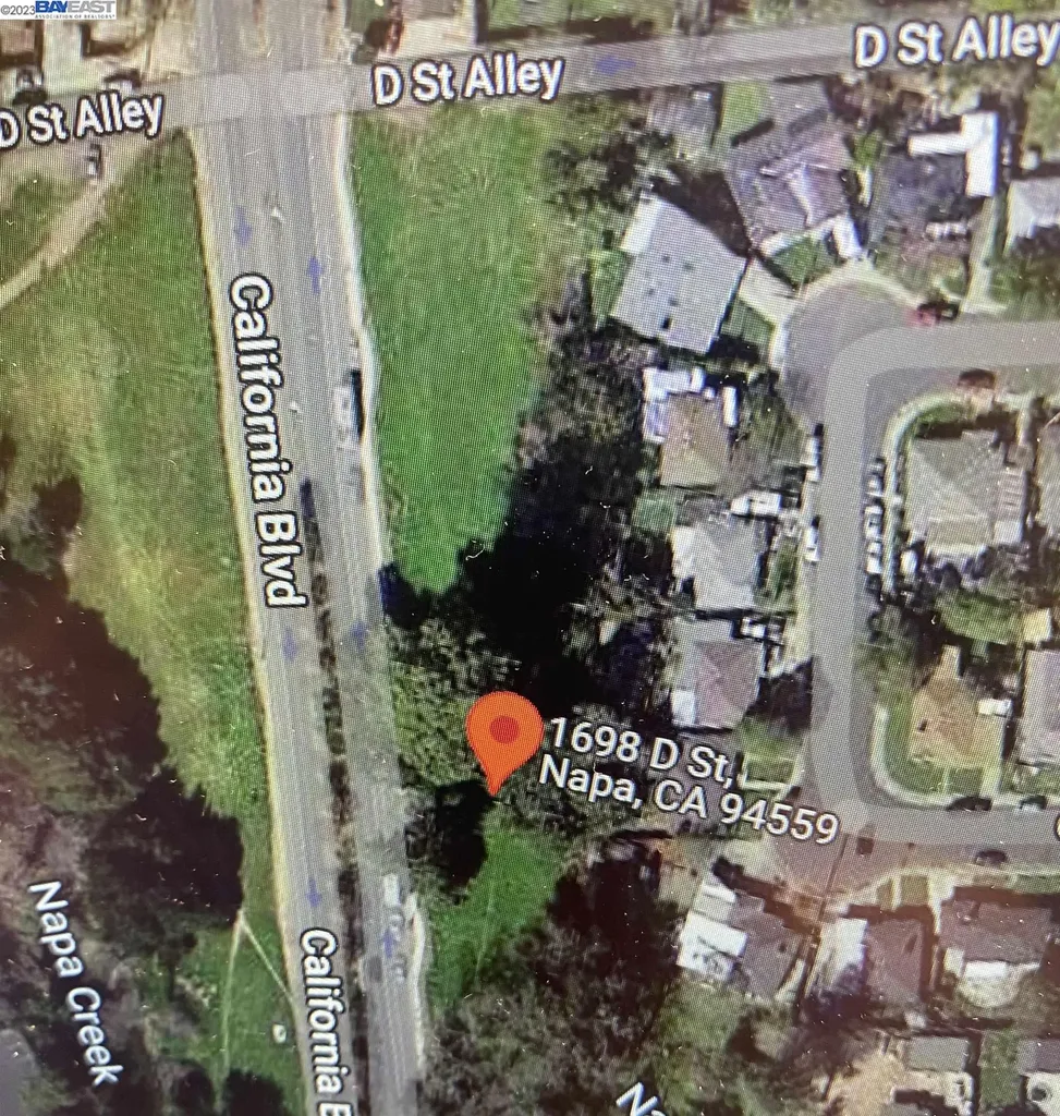 1698 D Street Napa CA 94559