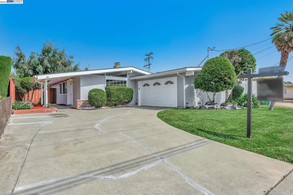 897 Poinciana Street Hayward CA 94545