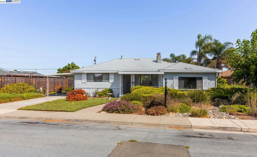 1777 Via Redondo San Lorenzo CA 94580