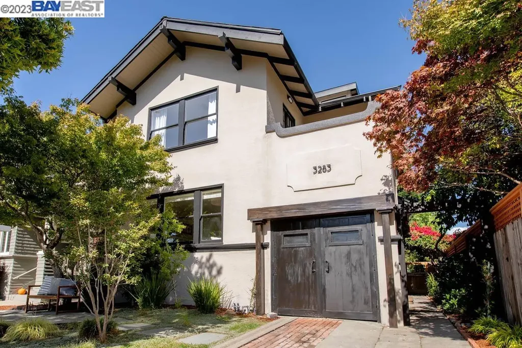 3283 Liberty Avenue Alameda CA 94501