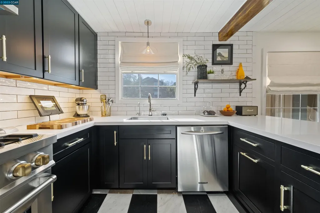 772 Laurel Street Vallejo CA 94591