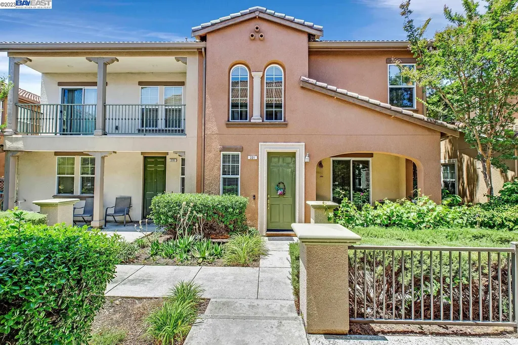 221 Montevina Way Hayward CA 94545