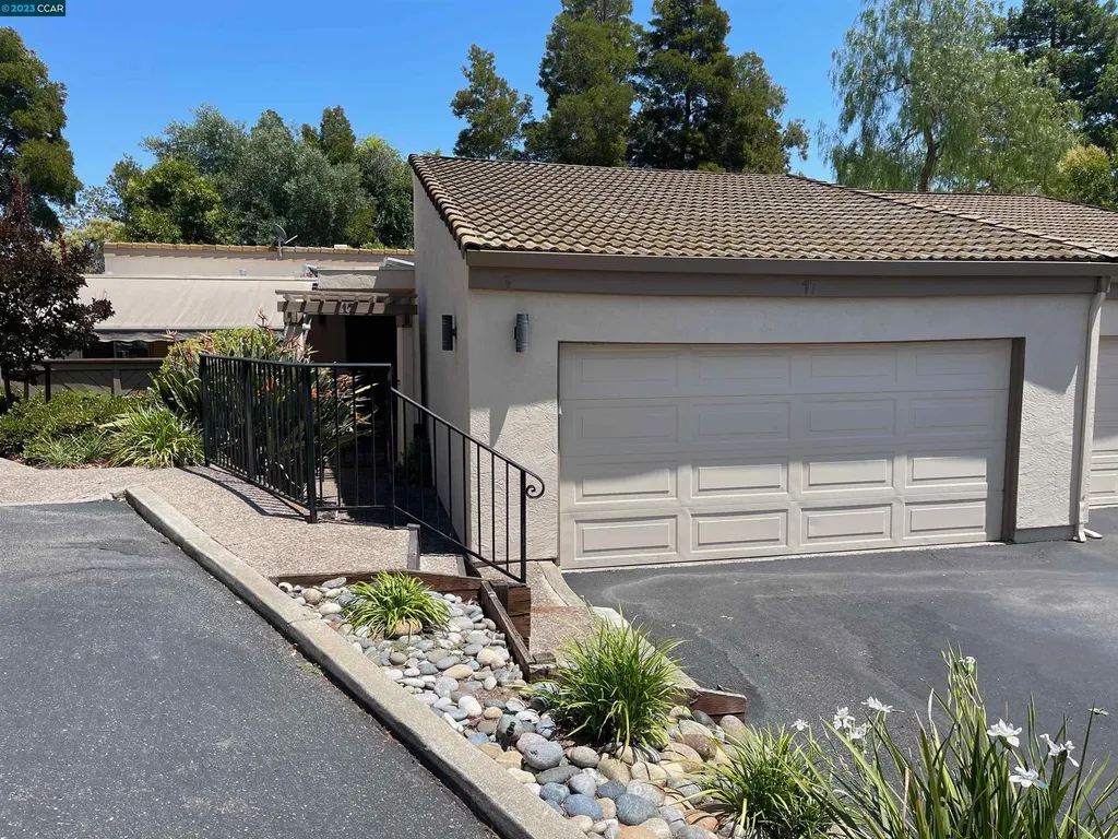 17 Fairway Place Pleasant Hill CA 94523