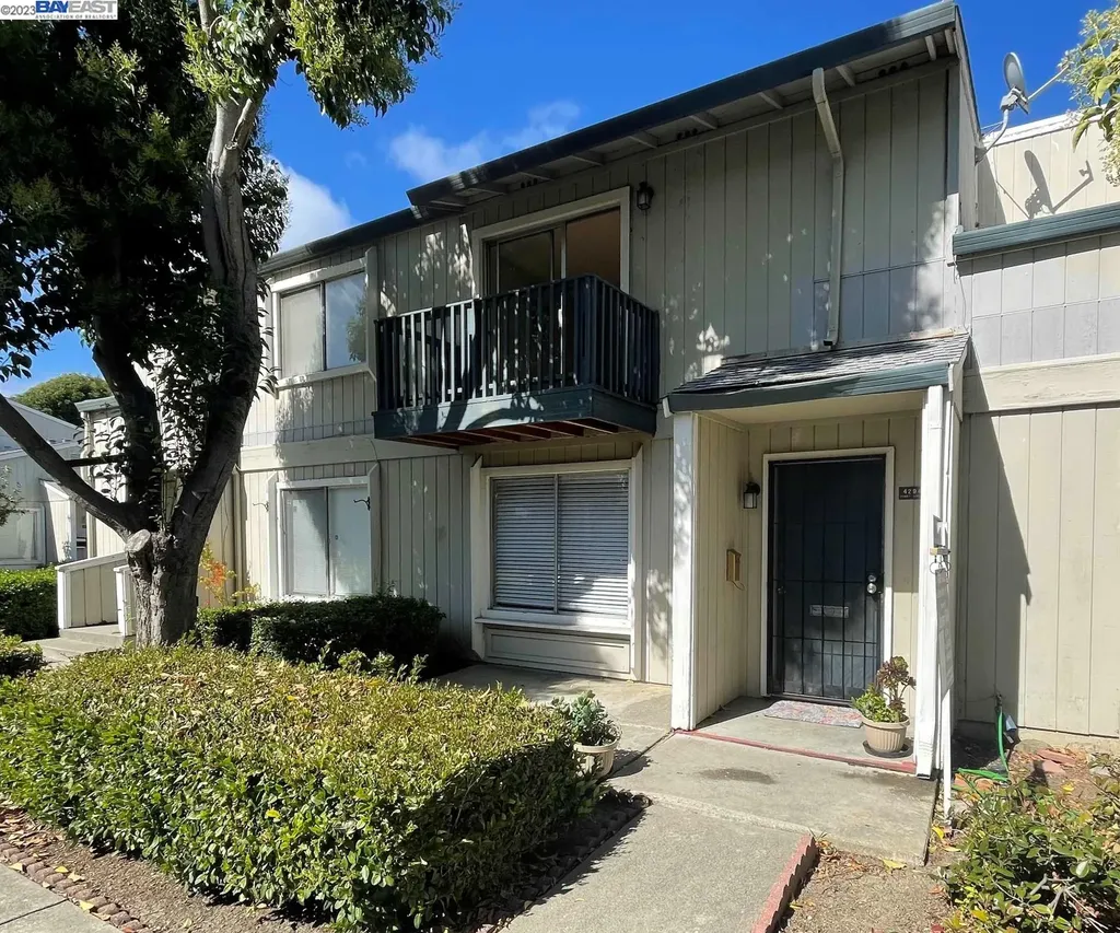 4294 Comet Circle Union City CA 94587