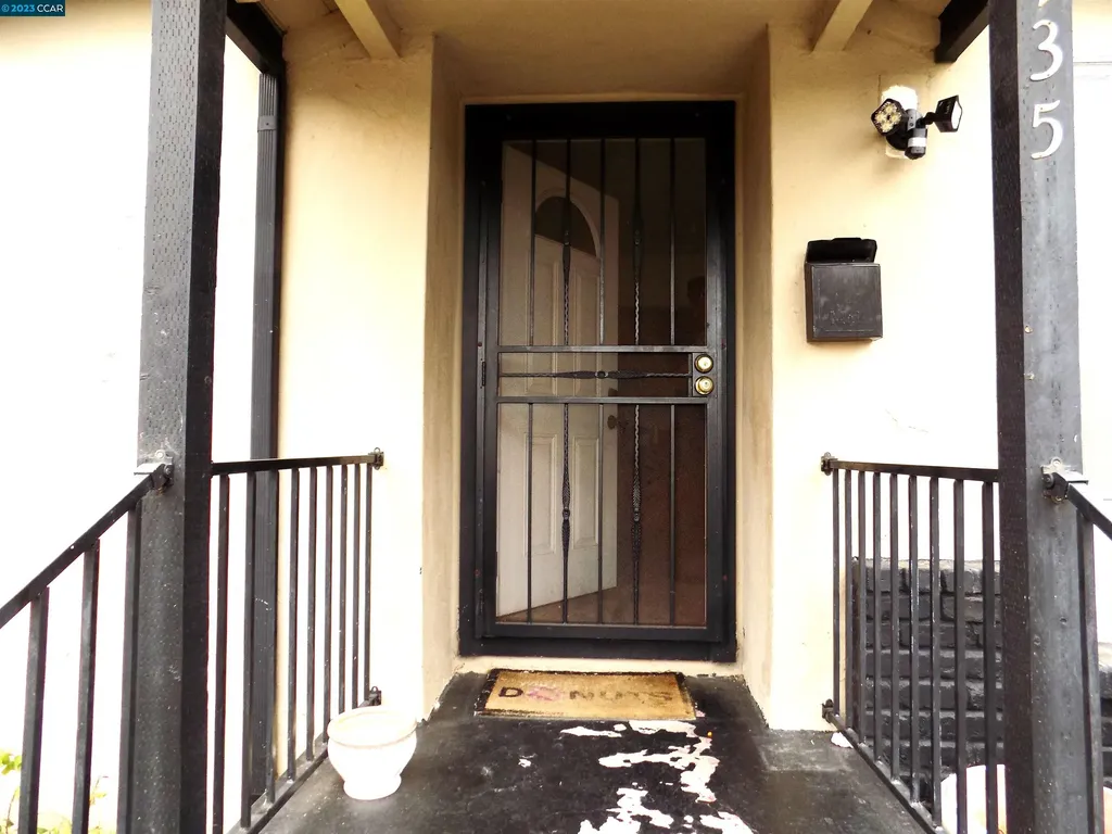 2135 Costa Avenue San Pablo CA 94806