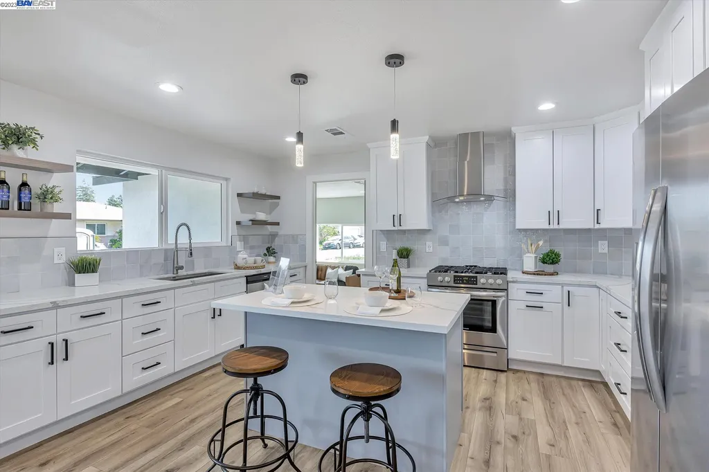 4523 La Salle Avenue Fremont CA 94536