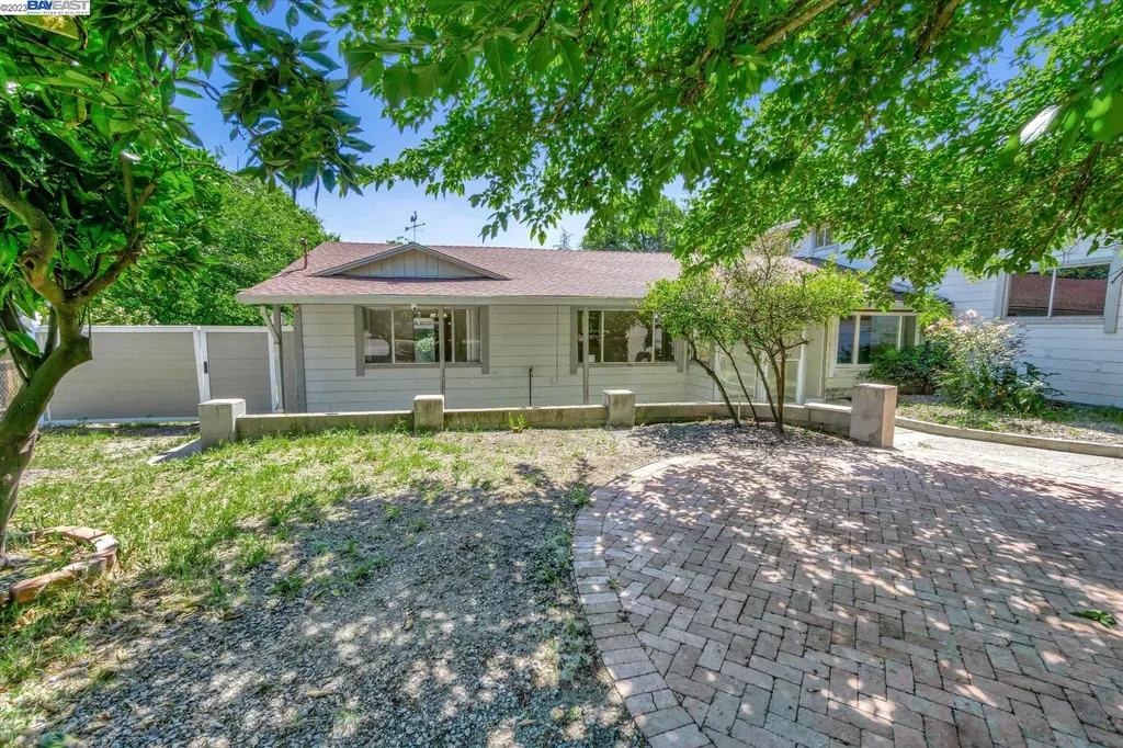2422 Warren Lane Walnut Creek CA 94597