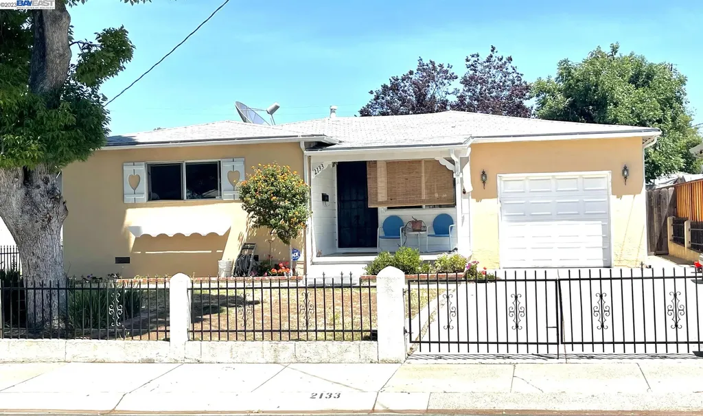 2133 Burton Avenue Pittsburg CA 94565
