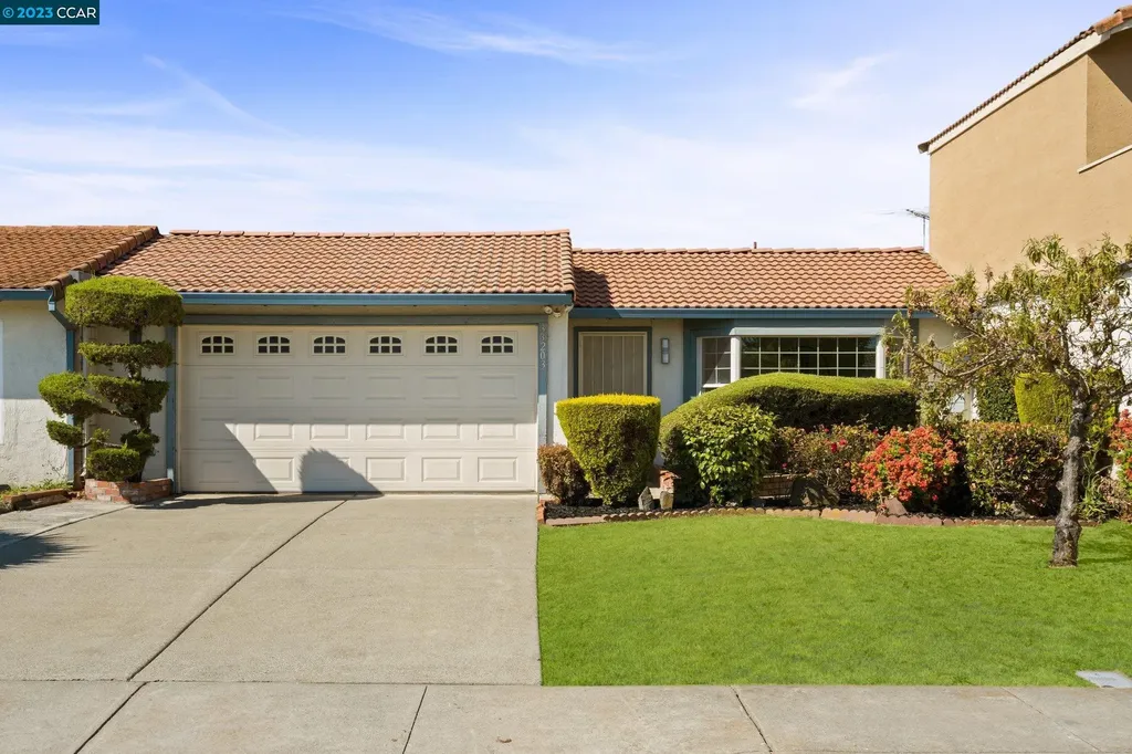 33203 Lake Garrison Street Fremont CA 94555
