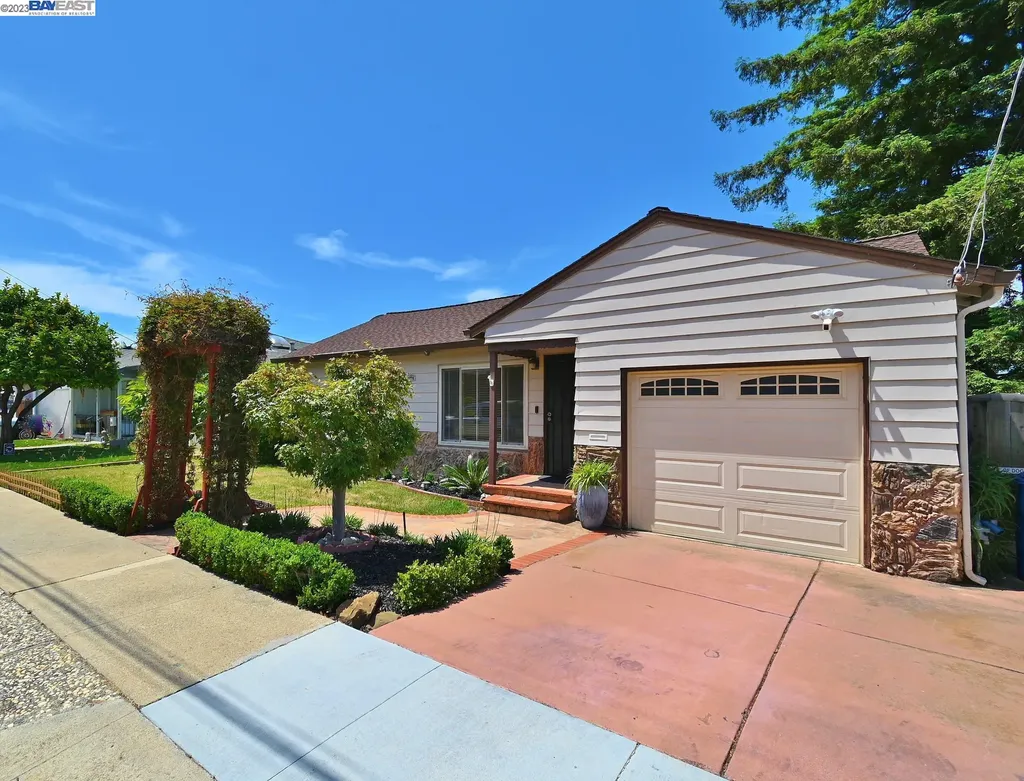 25827 Spring Drive Hayward CA 94542
