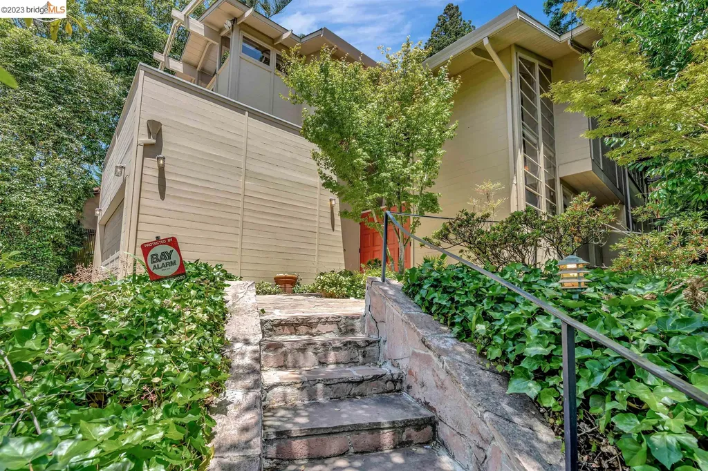 665 San Luis Road Berkeley CA 94707