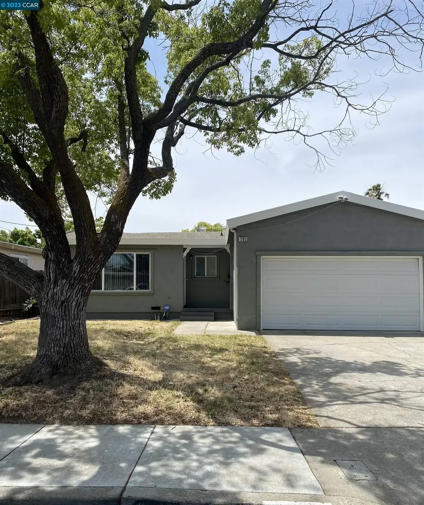 205 Thomas Way Pittsburg CA 94565