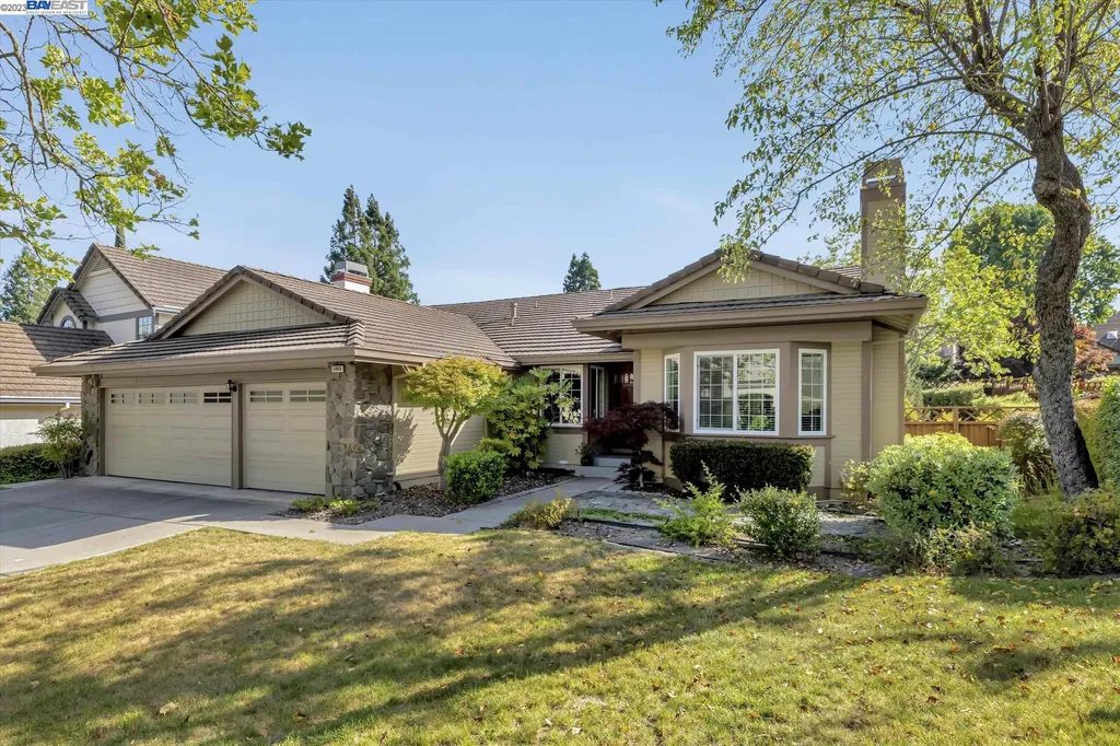 1083 Canyon Hills Road San Ramon CA 94582