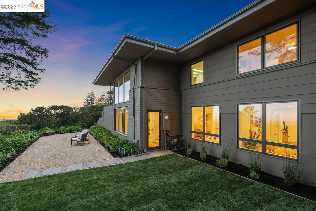 6134 Wood Drive Oakland CA 94611