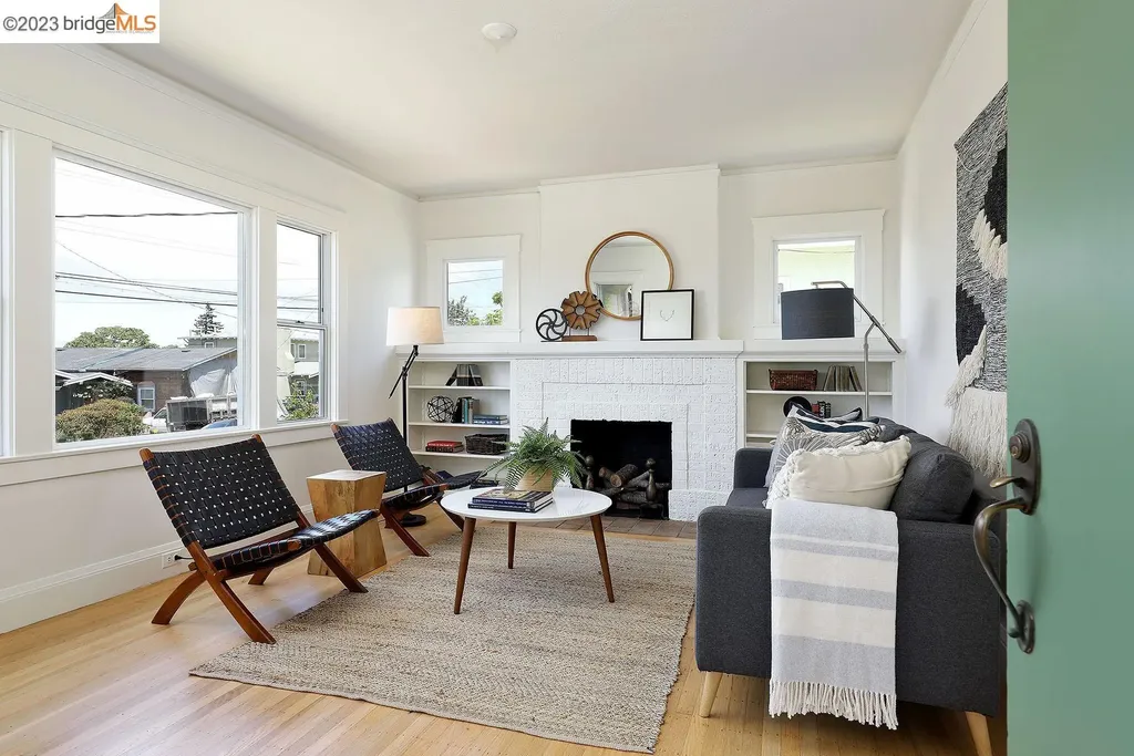 Albany CA, 1049 Peralta Avenue