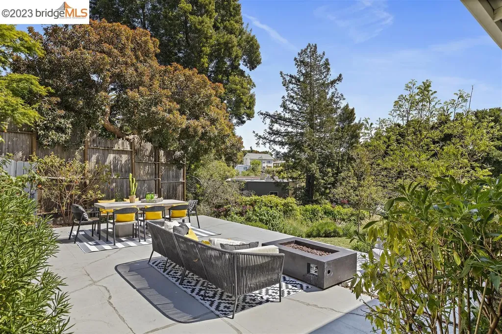 5844 Broadway Oakland CA 94618