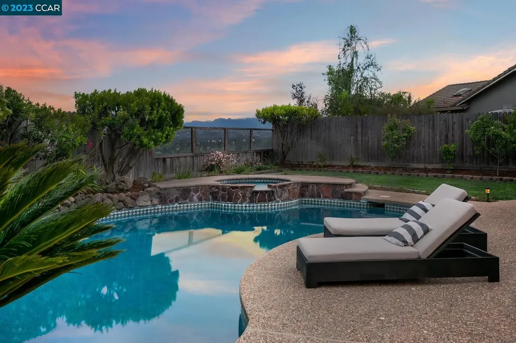 3335 Rolling Meadow Court Concord CA 94518