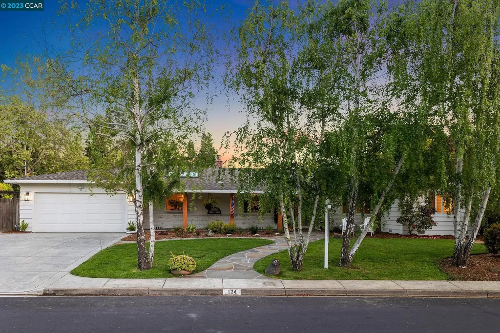 124 Hardie Drive Moraga CA 94556
