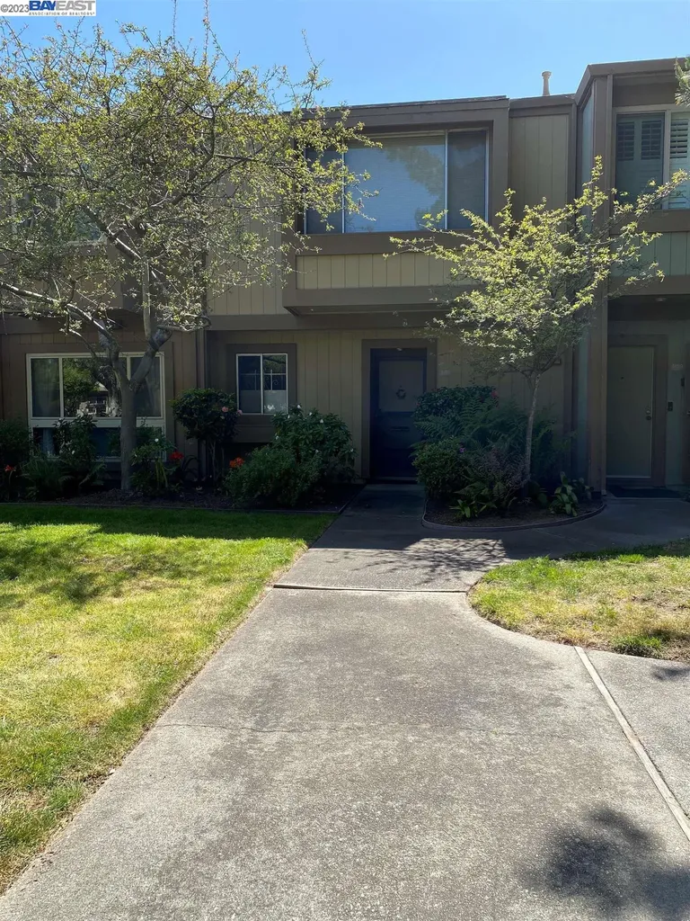 3161 Fiji Lane Alameda CA 94502