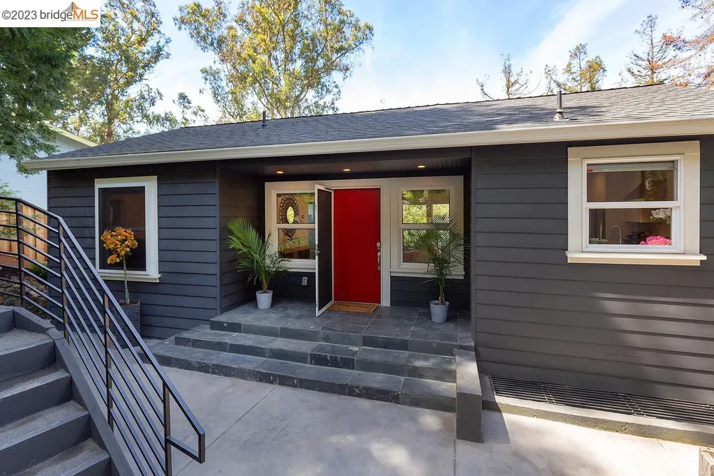 Oakland CA, 5756 Florence Terrace