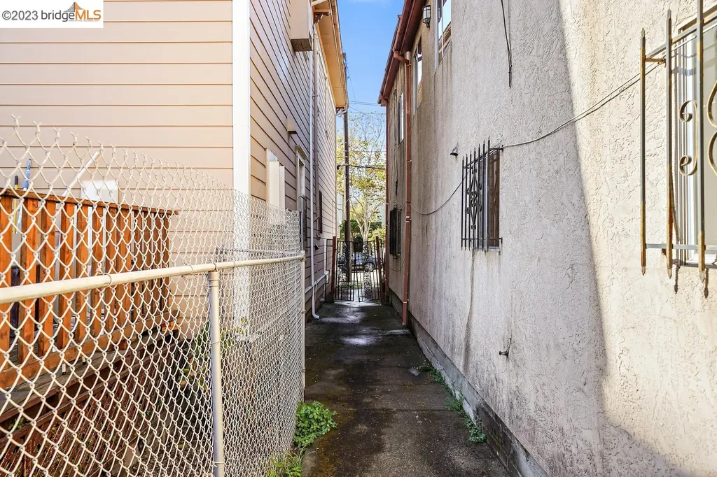 3228 Magnolia Street Oakland CA 94608