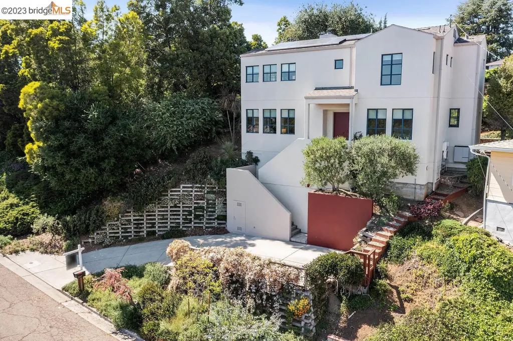 3417 Oak Knoll Boulevard Oakland CA 94605