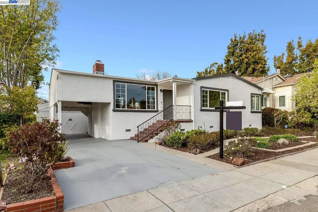 3867 Brown Avenue Oakland CA 94619