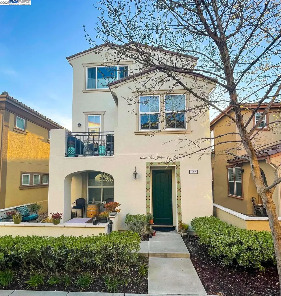 552 Selby Lane Livermore CA 94551