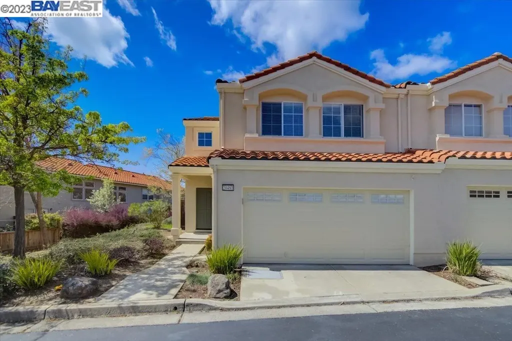 20481 Summercrest Drive Castro Valley CA 94552