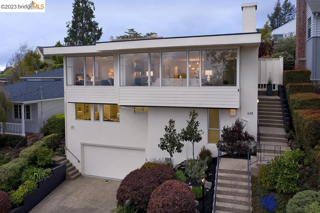 645 Blair Avenue Piedmont CA 94611