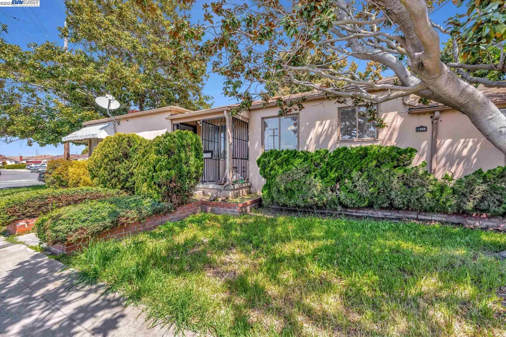 1998 Wayne Avenue San Leandro CA 94577