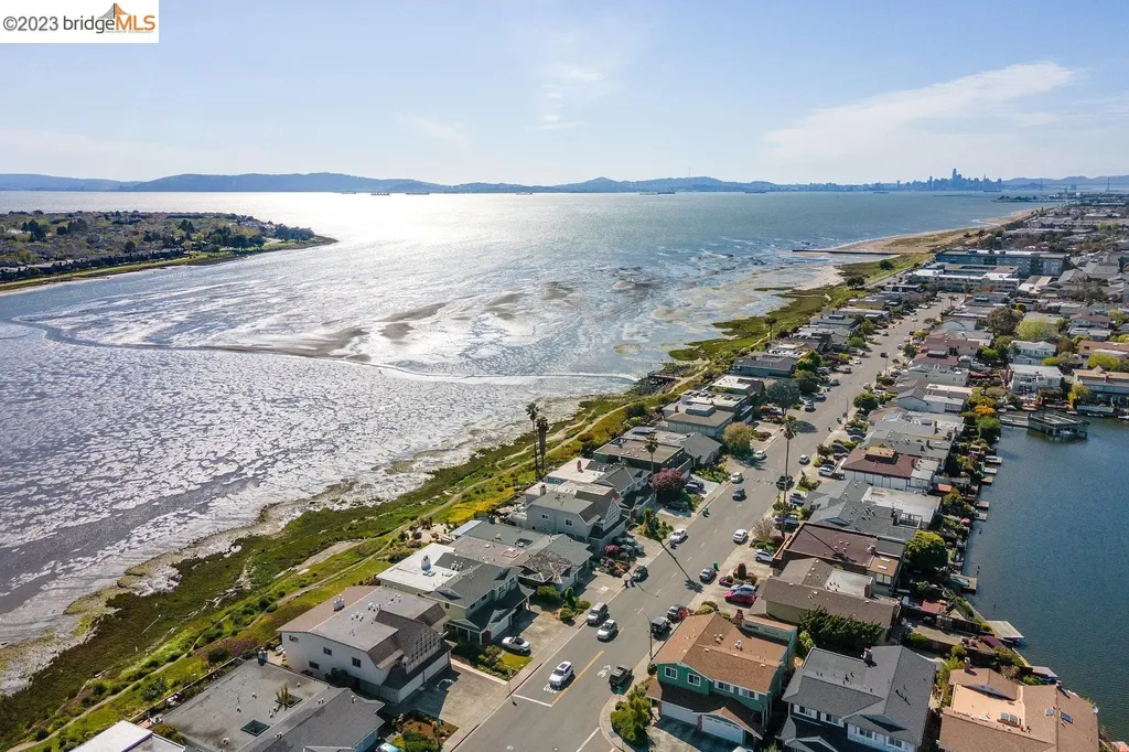 2926 Bayview Drive Alameda CA 94501