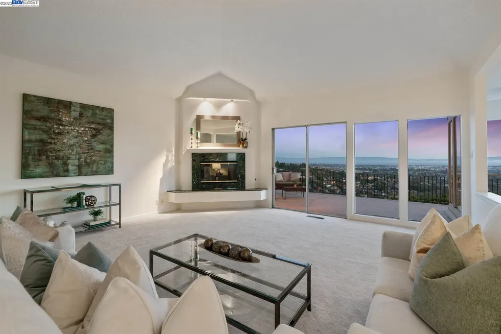 11740 Cranford Way Oakland CA 94605