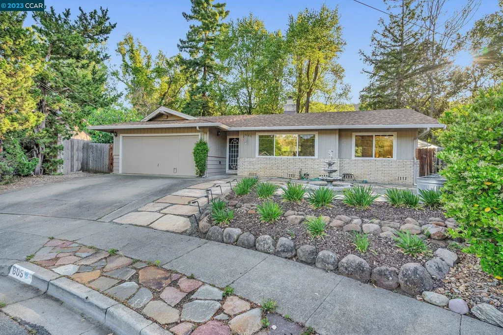 605 Calaveras Court Martinez CA 94553