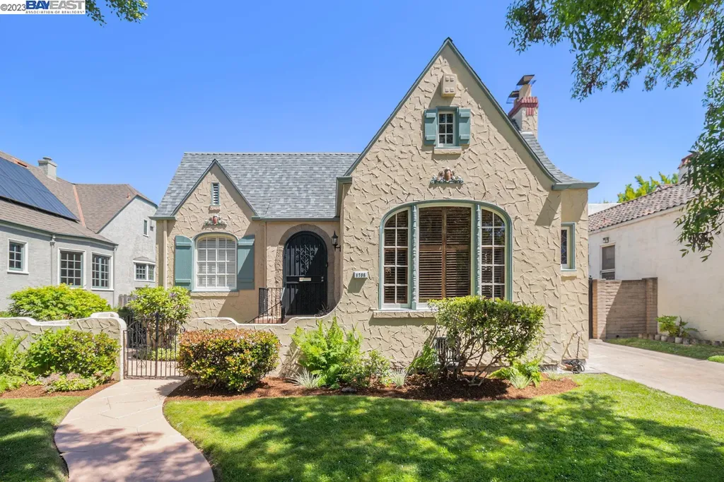 1706 Moreland Drive Alameda CA 94501
